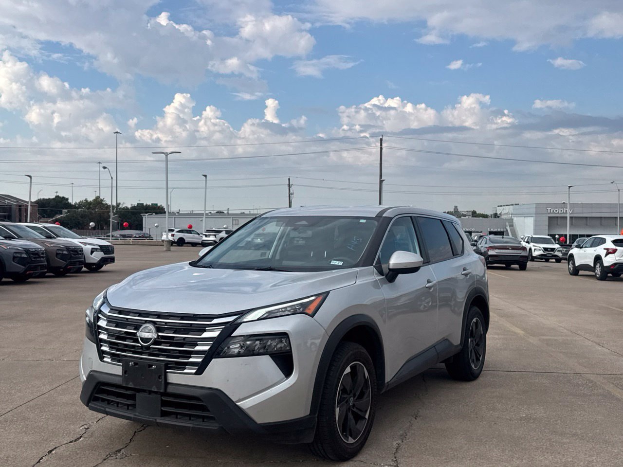 Certified 2025 Nissan Rogue SV FWD image 9