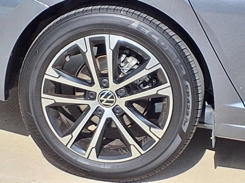Used 2023 Volkswagen Jetta Sport FWD image 3