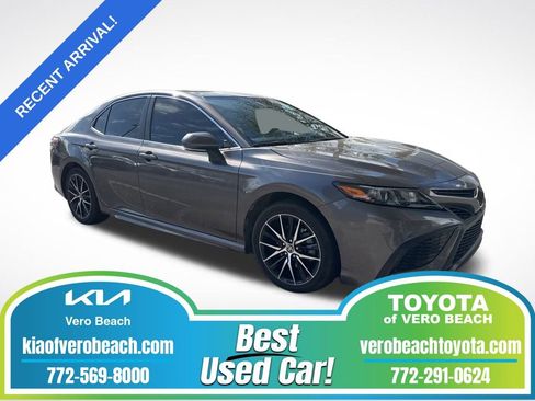 Used 2023 Toyota Camry SE w/ Convenience Package image 1