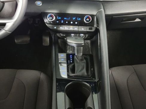 Used 2021 Hyundai Elantra SEL w/ Convenience Package FWD image 25
