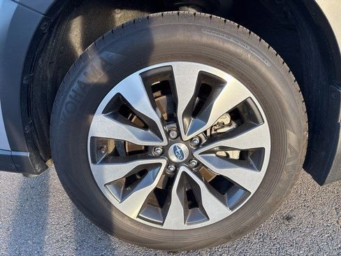 Certified 2025 Subaru Outback Limited image 21