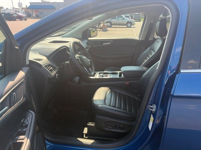 Used 2023 Ford Edge SEL AWD/4WD image 11