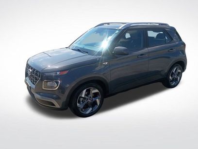 Used 2025 Hyundai Venue SEL