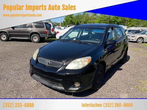 Used 2005 Toyota Matrix XR image 1