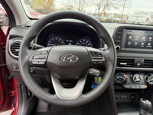 Used 2019 Hyundai Kona SE image 12