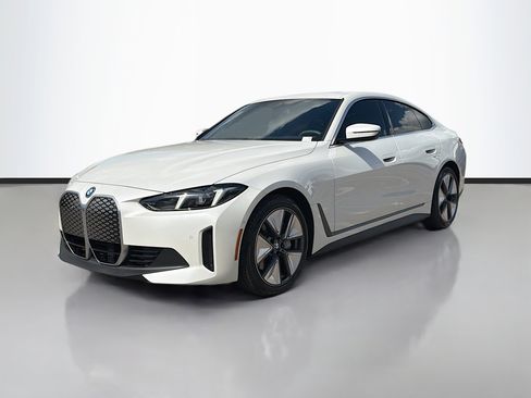 Used 2025 BMW i4 eDrive40 w/ Parking Assistance Package image 7