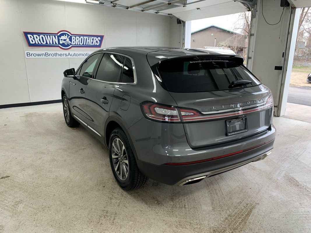 Used 2023 Lincoln Nautilus AWD image 4