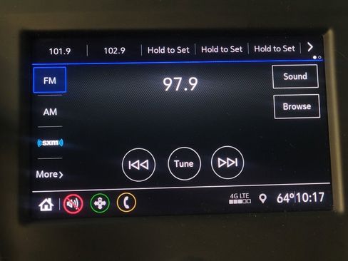 Used 2020 Chevrolet Equinox LT image 25