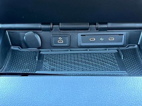 Used 2025 Mercedes-Benz Sprinter 2500 image 10