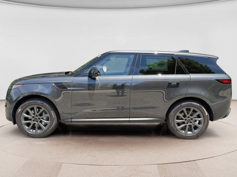 New 2026 Land Rover Range Rover Sport SE AWD/4WD image 2