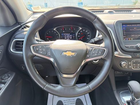 Used 2024 Chevrolet Equinox LT FWD image 20