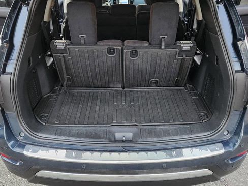 Used 2015 Nissan Pathfinder SV w/ Cargo Package image 37