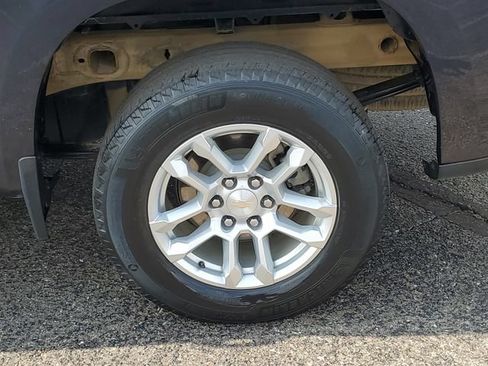 Used 2023 Chevrolet Silverado 1500 LT AWD/4WD image 30