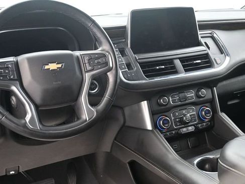 Used 2023 Chevrolet Suburban Premier image 26