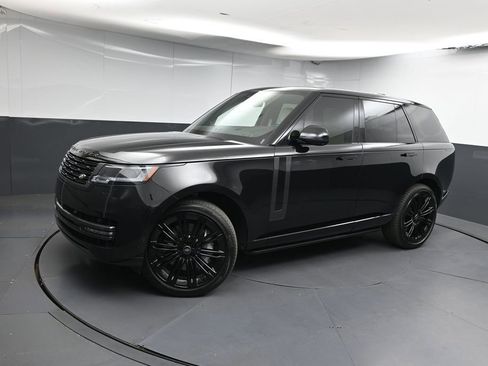 Used 2024 Land Rover Range Rover SE AWD/4WD image 4