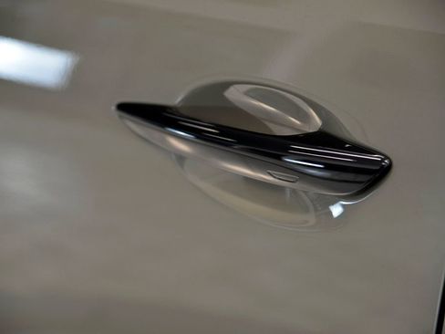 Certified 2025 MAZDA CX-70 Plug-In Hybrid w/ Premium Pkg image 13