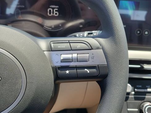 New 2026 Hyundai Tucson SE FWD image 8