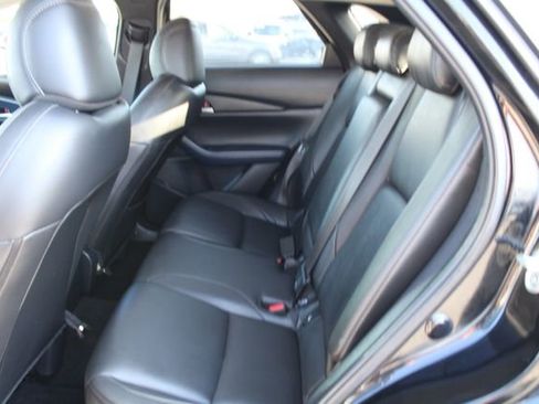 Used 2021 MAZDA CX-30 FWD 2.5 S w/ Select Package image 31