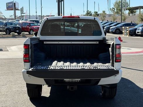 New 2026 Nissan Frontier SV w/ SV Convenience Package AWD/4WD image 4