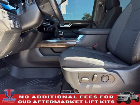 Used 2023 Chevrolet Silverado 1500 RST AWD/4WD image 18