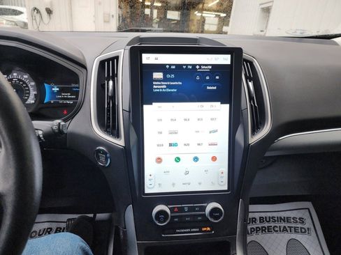 Used 2022 Ford Edge SEL w/ Convenience Package image 21