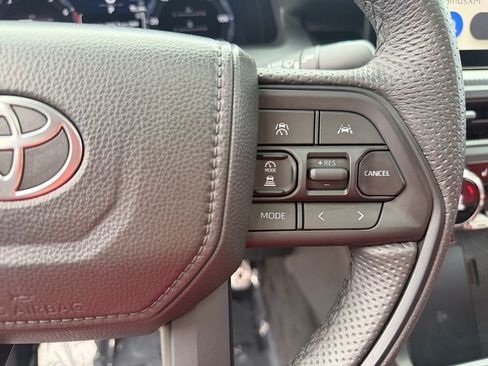 Used 2025 Toyota Tacoma TRD Pro AWD/4WD image 16
