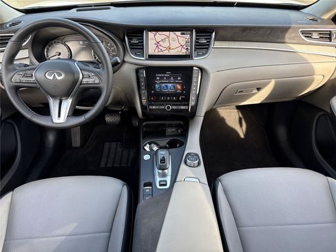 Used 2023 INFINITI QX50 Sensory AWD/4WD image 2