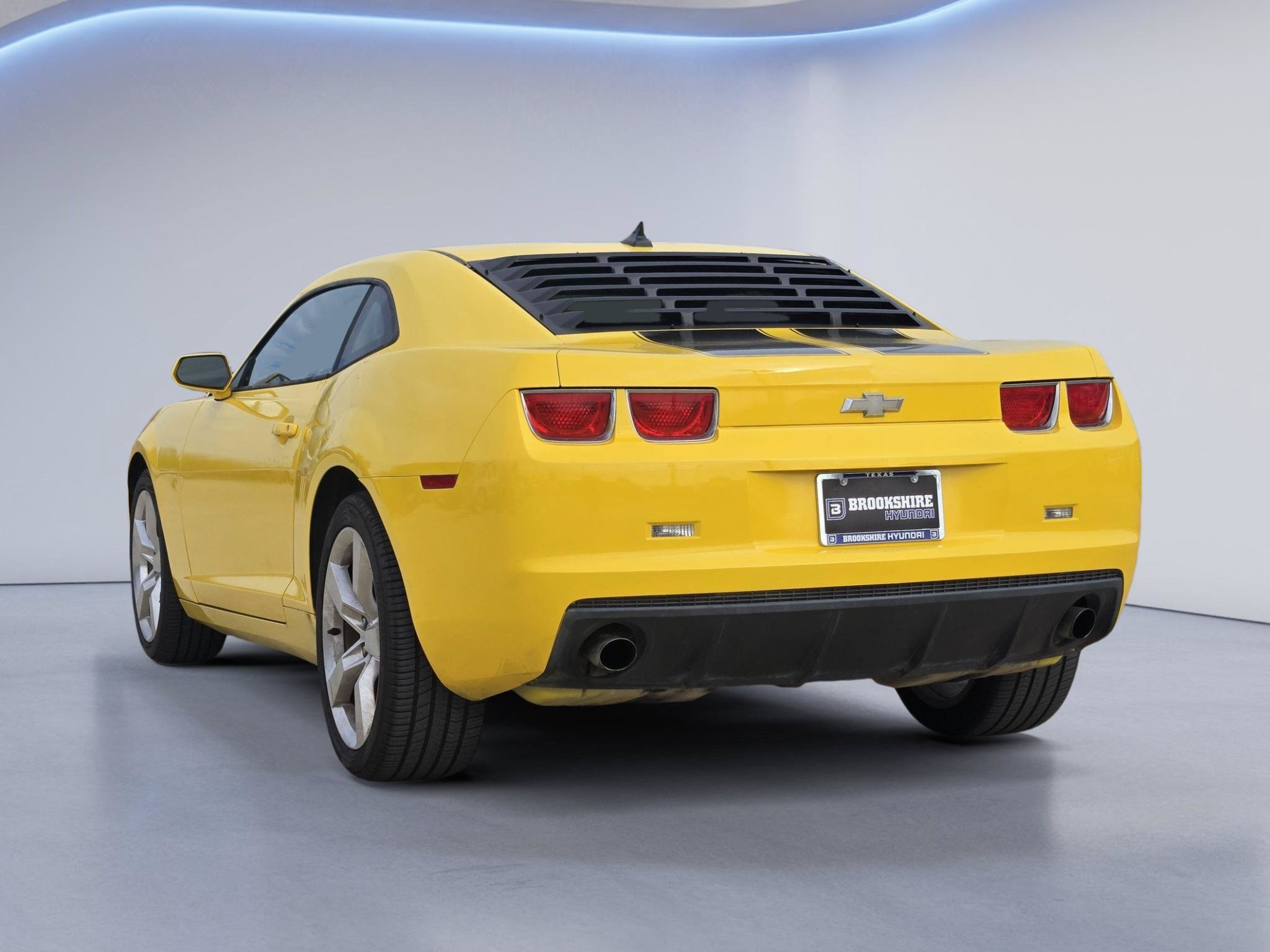 Used 2010 Chevrolet Camaro LT RWD image 8