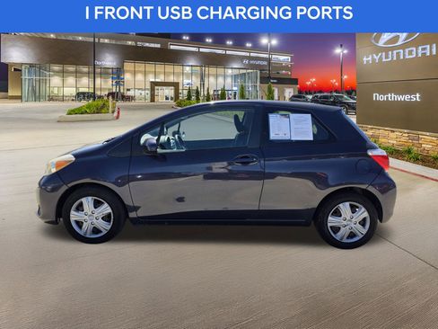 Used 2014 Toyota Yaris L image 9