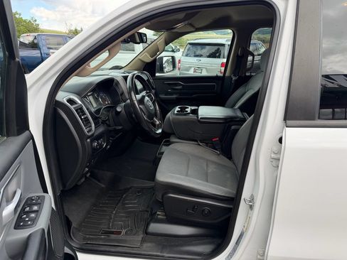 Used 2019 RAM 1500 Big Horn AWD/4WD image 11