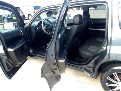 Used 2010 Chevrolet HHR LS image 15