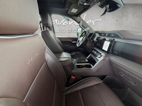 Used 2024 GMC Sierra 2500 Denali w/ Denali Reserve Package AWD/4WD image 29