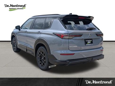 New 2026 Mitsubishi Outlander AWD image 7