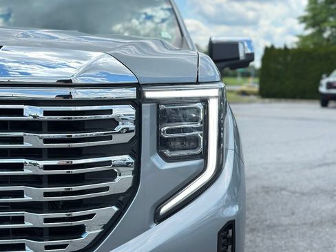 New 2026 GMC Sierra 1500 Denali w/ Denali Reserve Package AWD/4WD image 34