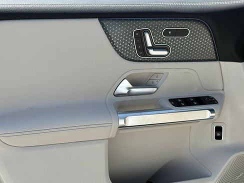 New 2026 Mercedes-Benz GLB 250 image 15