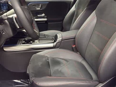 Certified 2025 Mercedes-Benz GLA 250 4MATIC image 26