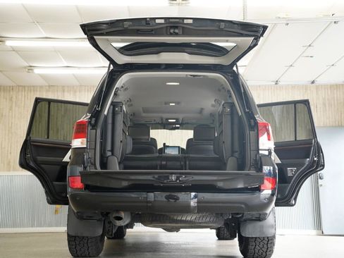 Used 2017 Toyota Land Cruiser AWD/4WD image 42