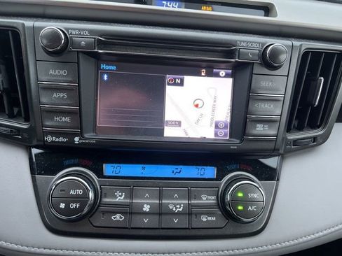 Used 2015 Toyota RAV4 XLE image 11