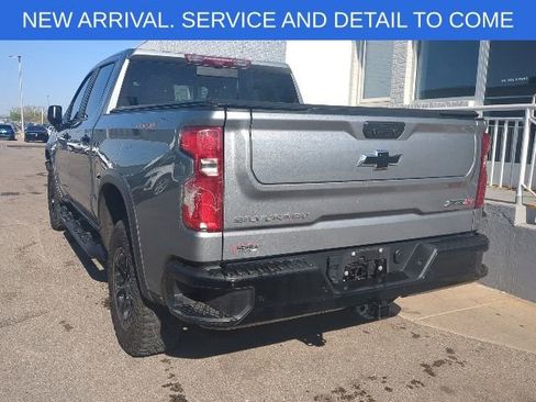 Used 2023 Chevrolet Silverado 1500 ZR2 w/ Technology Package AWD/4WD image 3