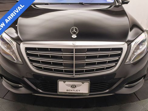 Used 2017 Mercedes-Benz Maybach S 550 4MATIC image 28