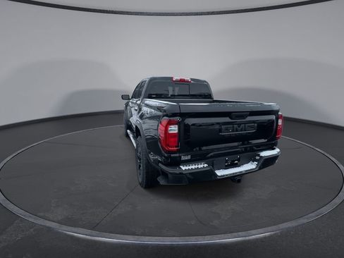 Certified 2023 GMC Canyon Denali w/ Denali Black Edition image 9