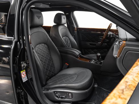 Used 2016 Bentley Mulsanne Speed image 82