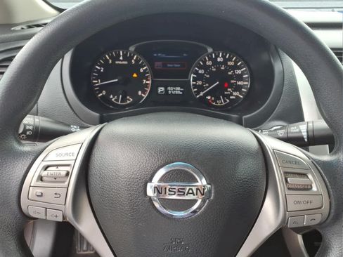 Used 2013 Nissan Altima 2.5 S FWD image 17