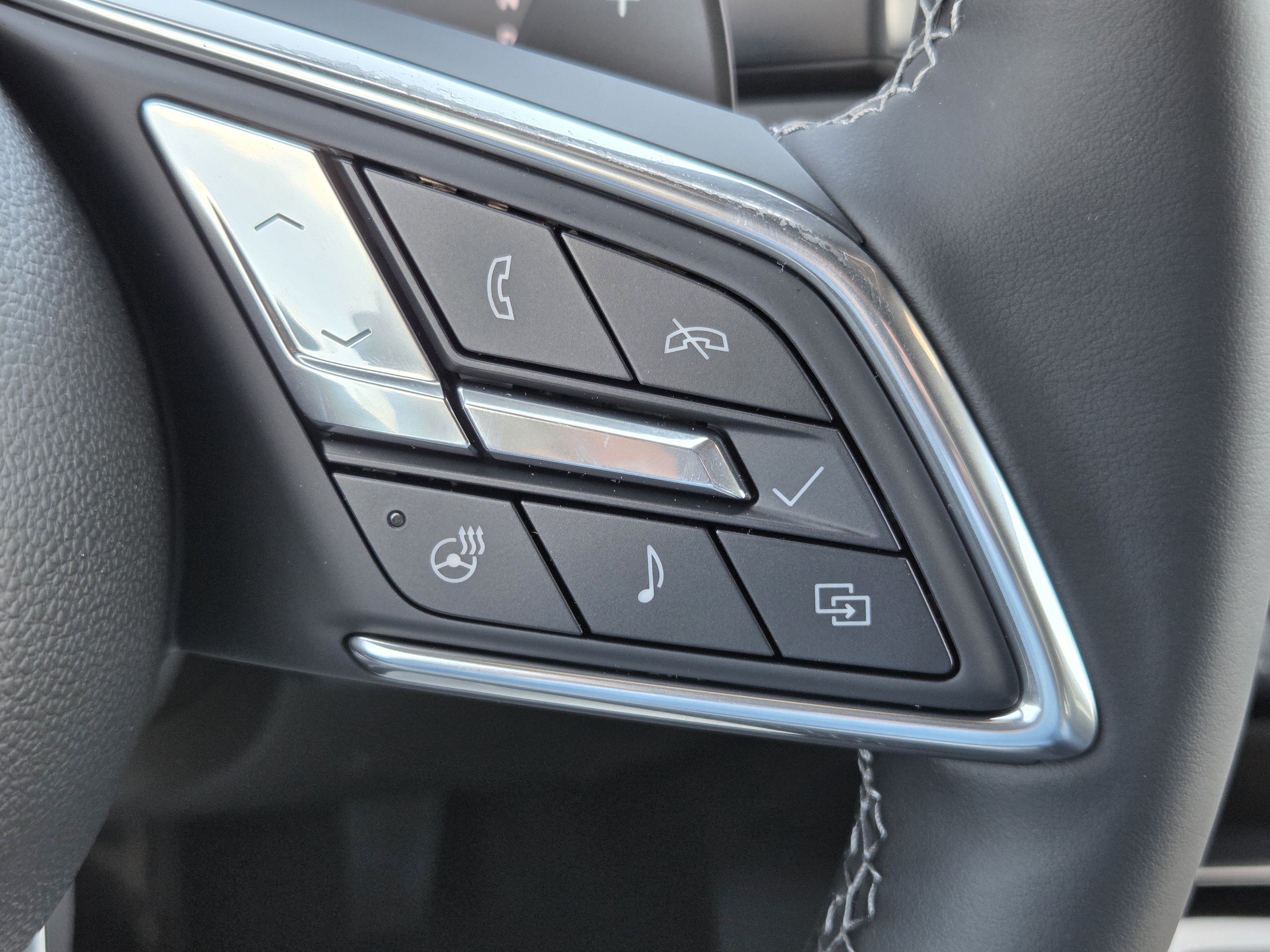 New 2027 Buick Enclave Avenir FWD image 18