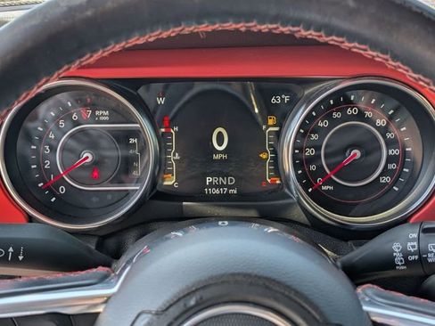 Used 2021 Jeep Wrangler Unlimited Rubicon AWD/4WD image 16