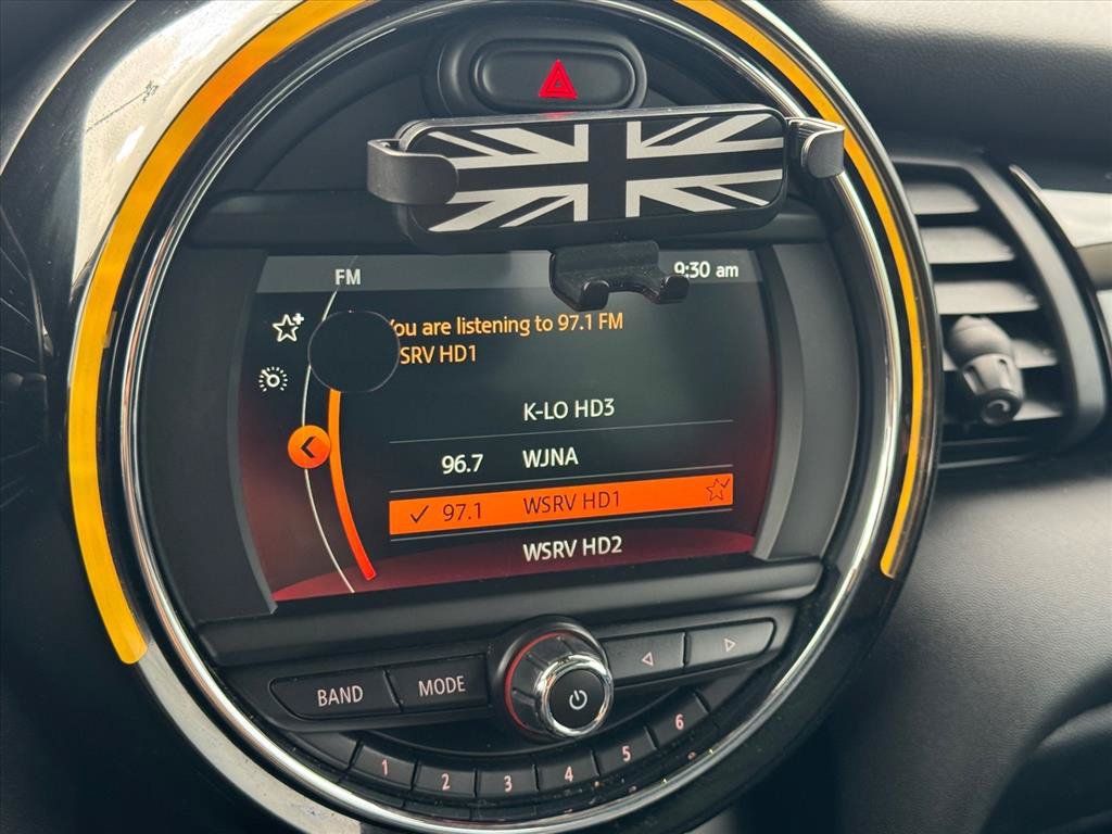 Used 2019 MINI Cooper 2-Door Hardtop FWD image 22