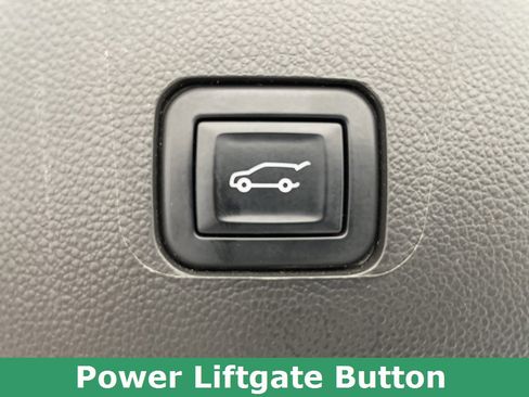 Certified 2023 Chevrolet Traverse RS image 63