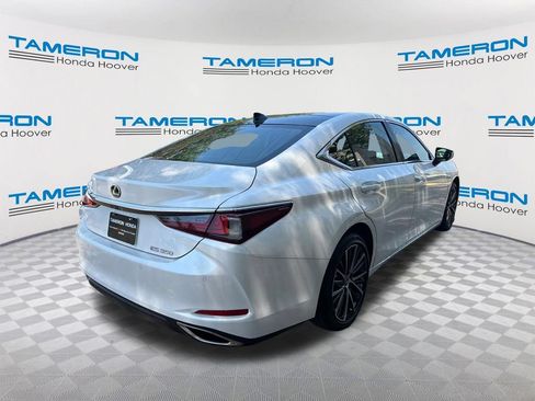 Used 2023 Lexus ES 350 w/ Premium Package FWD image 5