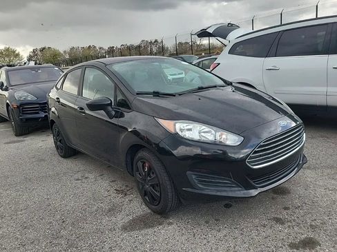 Used 2017 Ford Fiesta S image 6