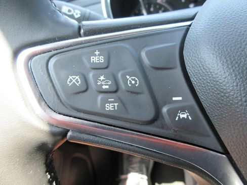Used 2024 Chevrolet Equinox LT AWD/4WD image 25